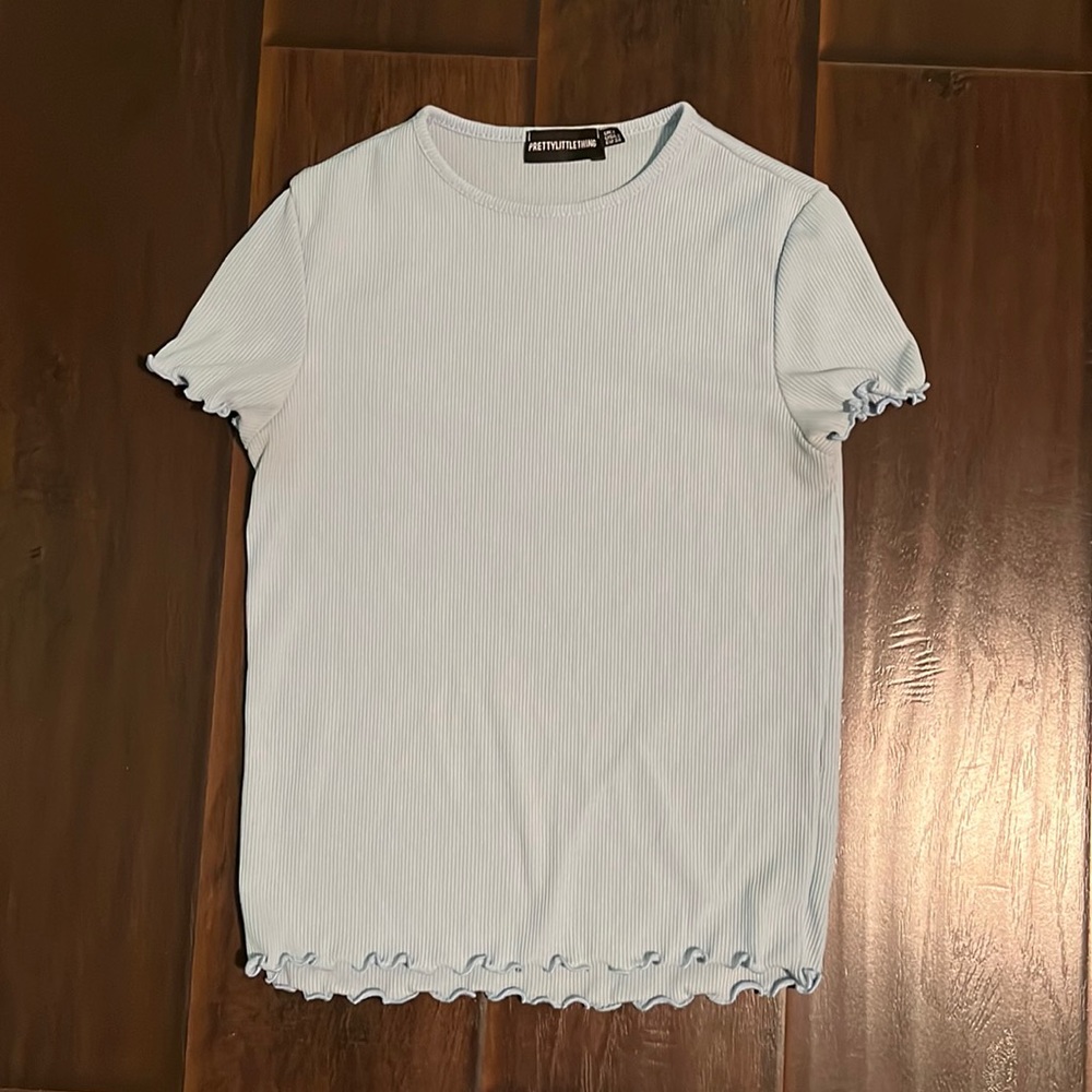 PrettyLittleThing Baby Blue Ribbed Tee | Size US 2